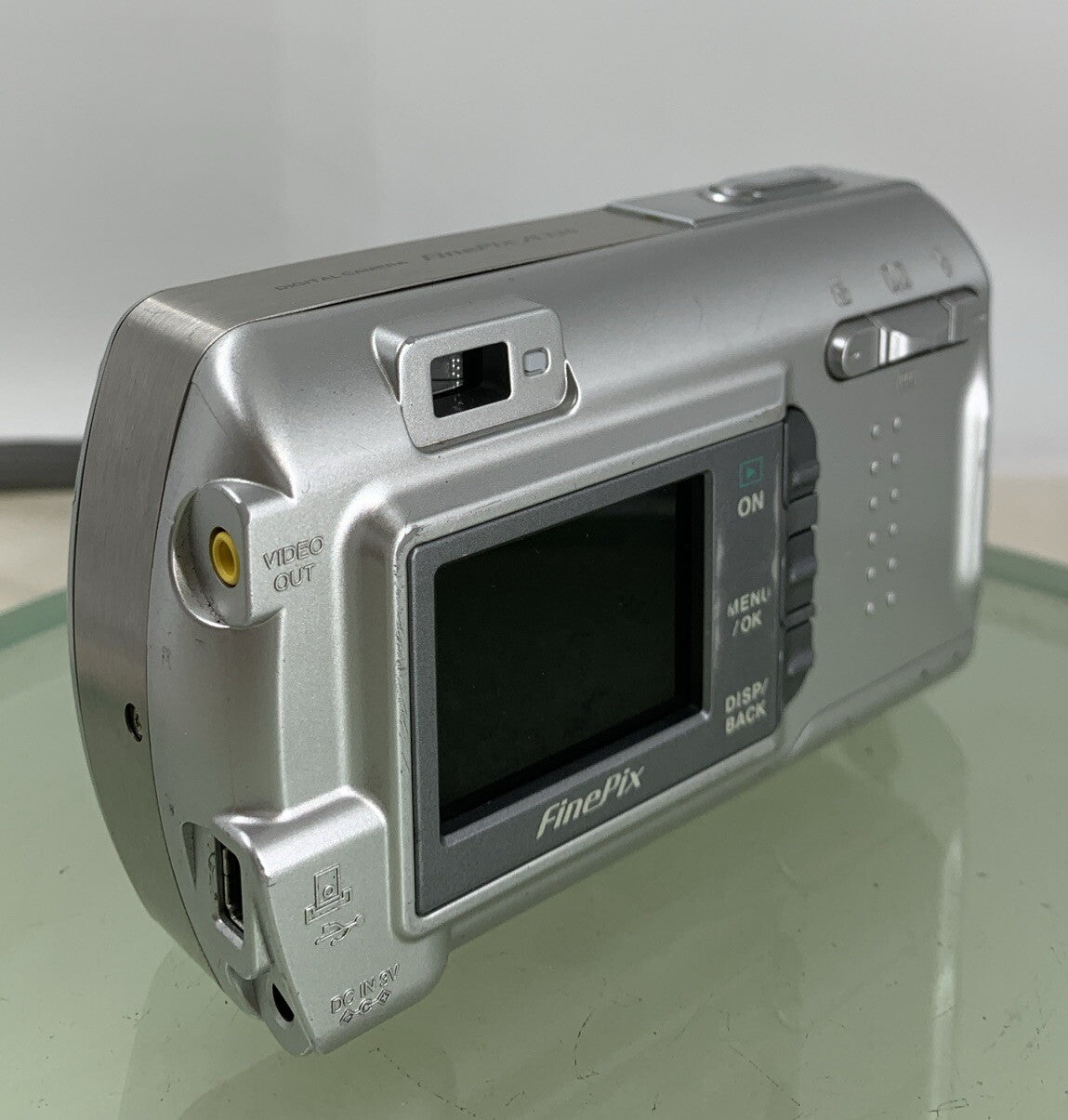 Vintage Fujifilm FinePix Digital Camera A330 3.2MP DOTS ON SCREEN TESTED - 1604