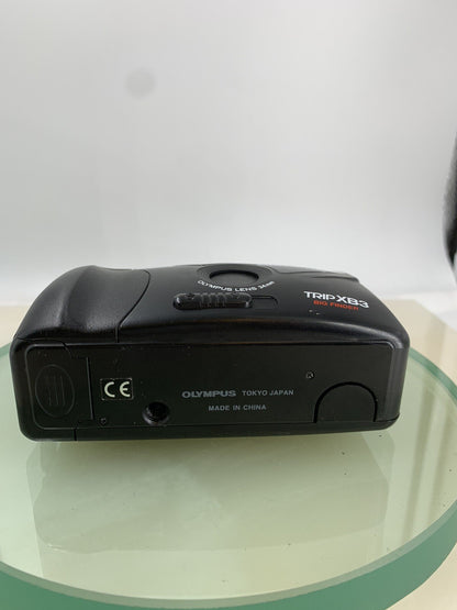 OLYMPUS TRIP XB3 BIG FINDER POINT AND SHOOT FILM CAMERA BLACK TESTED - 8187