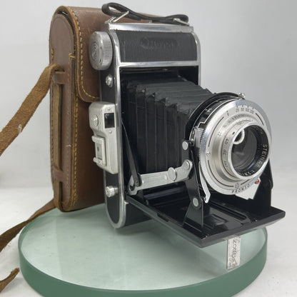 Braun Norca,c.1952  Medium Format Folding Camera STEINAR 1:3.8/105 V LENS N 2500
