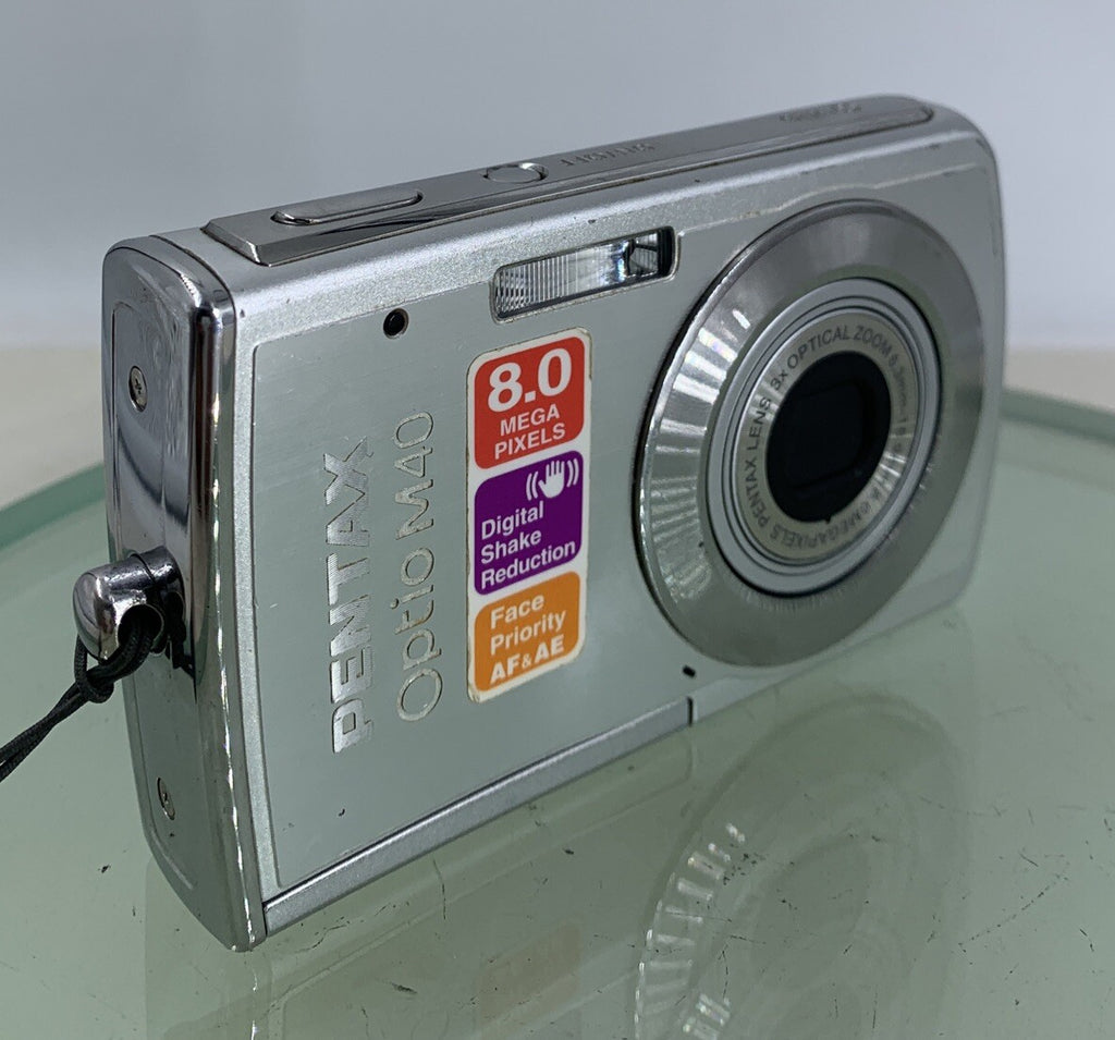 Pentax Optio M40 8.0MP COMPACT DIGITAL CAMERA NO CHARGER TESTED - 3380
