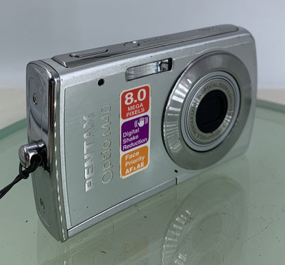 Pentax Optio M40 8.0MP COMPACT DIGITAL CAMERA NO CHARGER TESTED - 3380