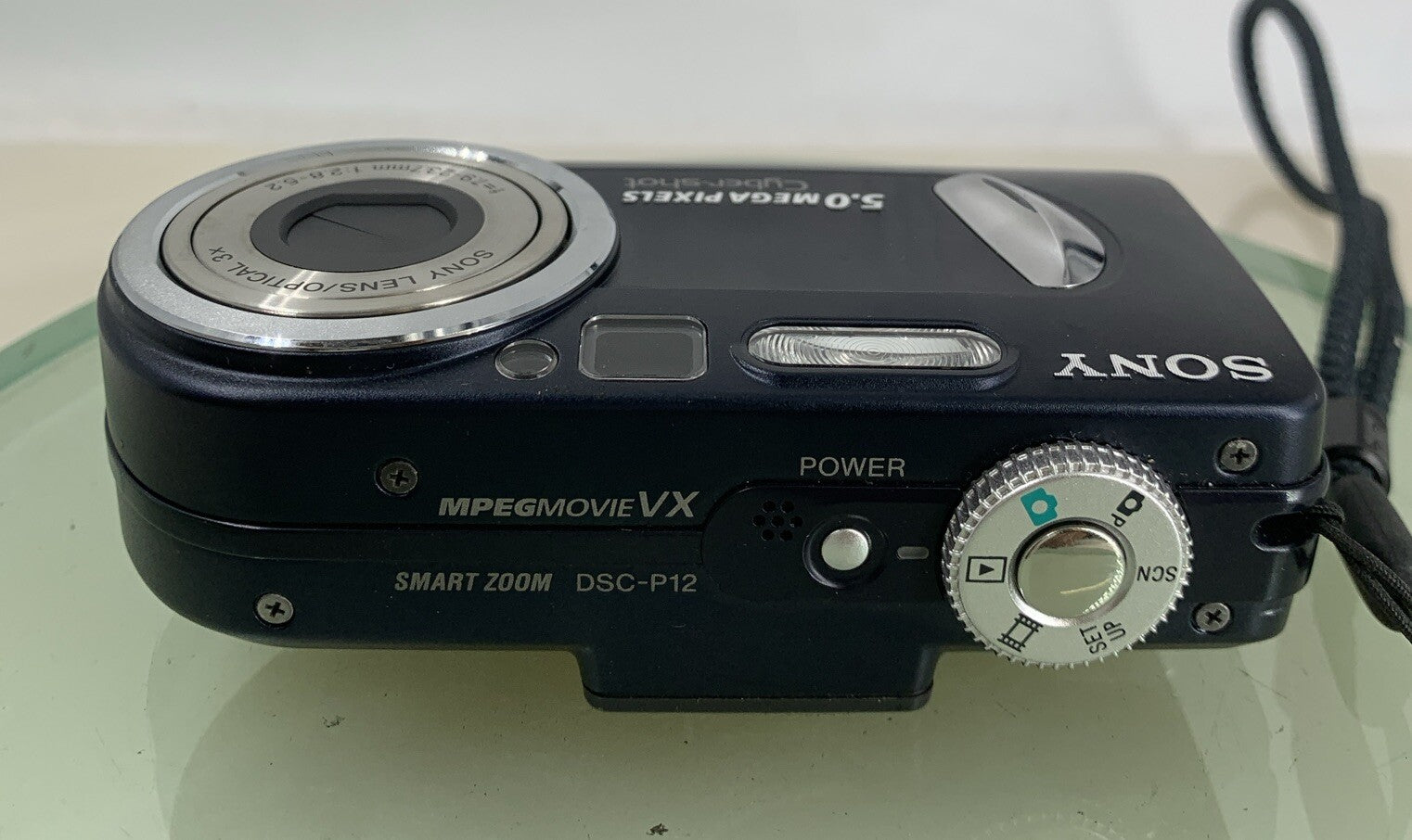 Sony CYBER-SHOT DSC-P12 5.0MP Digital Camera WITH CHARGER AND BAG TESTED - 6368