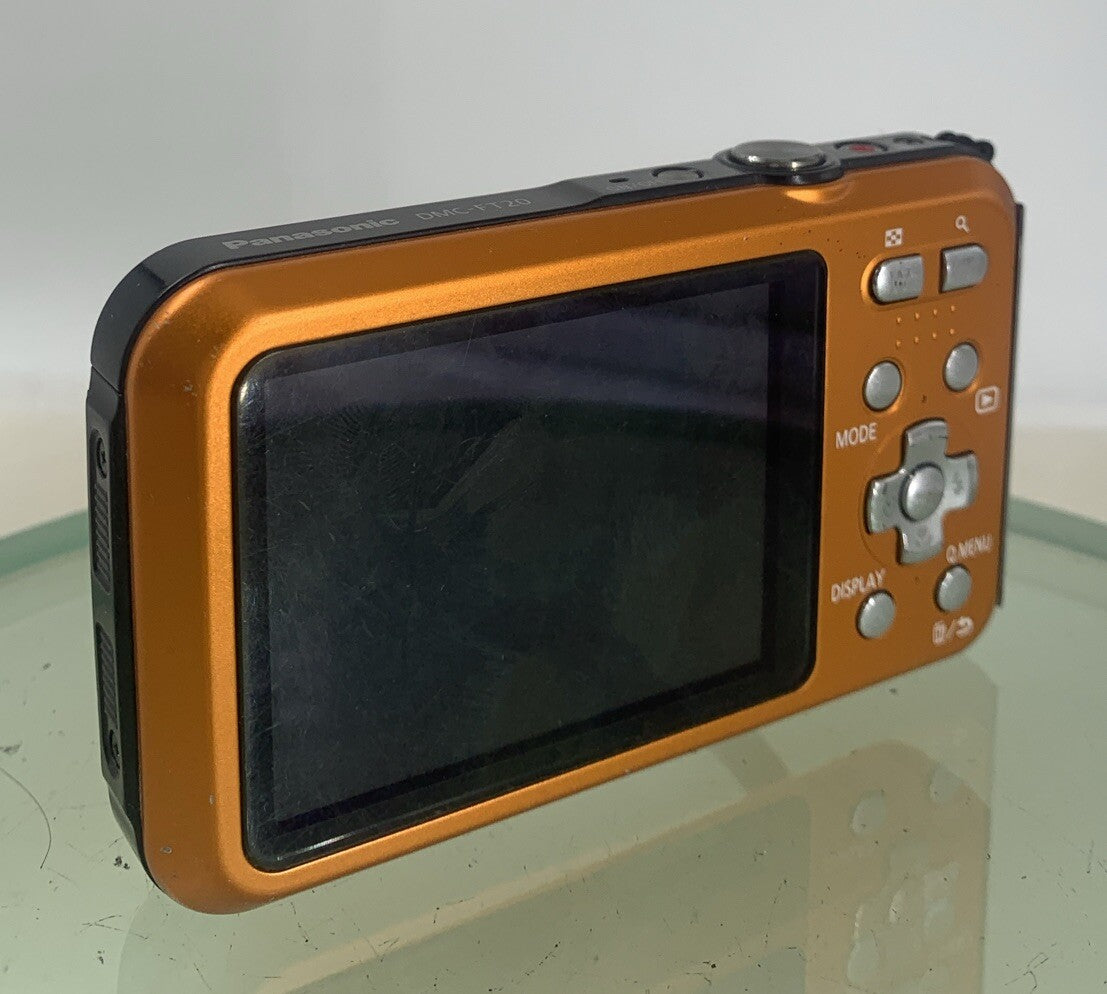Panasonic Lumix DMC-FT20 Waterproof ORANGE Camera WITH CHARGER TESTED - 344