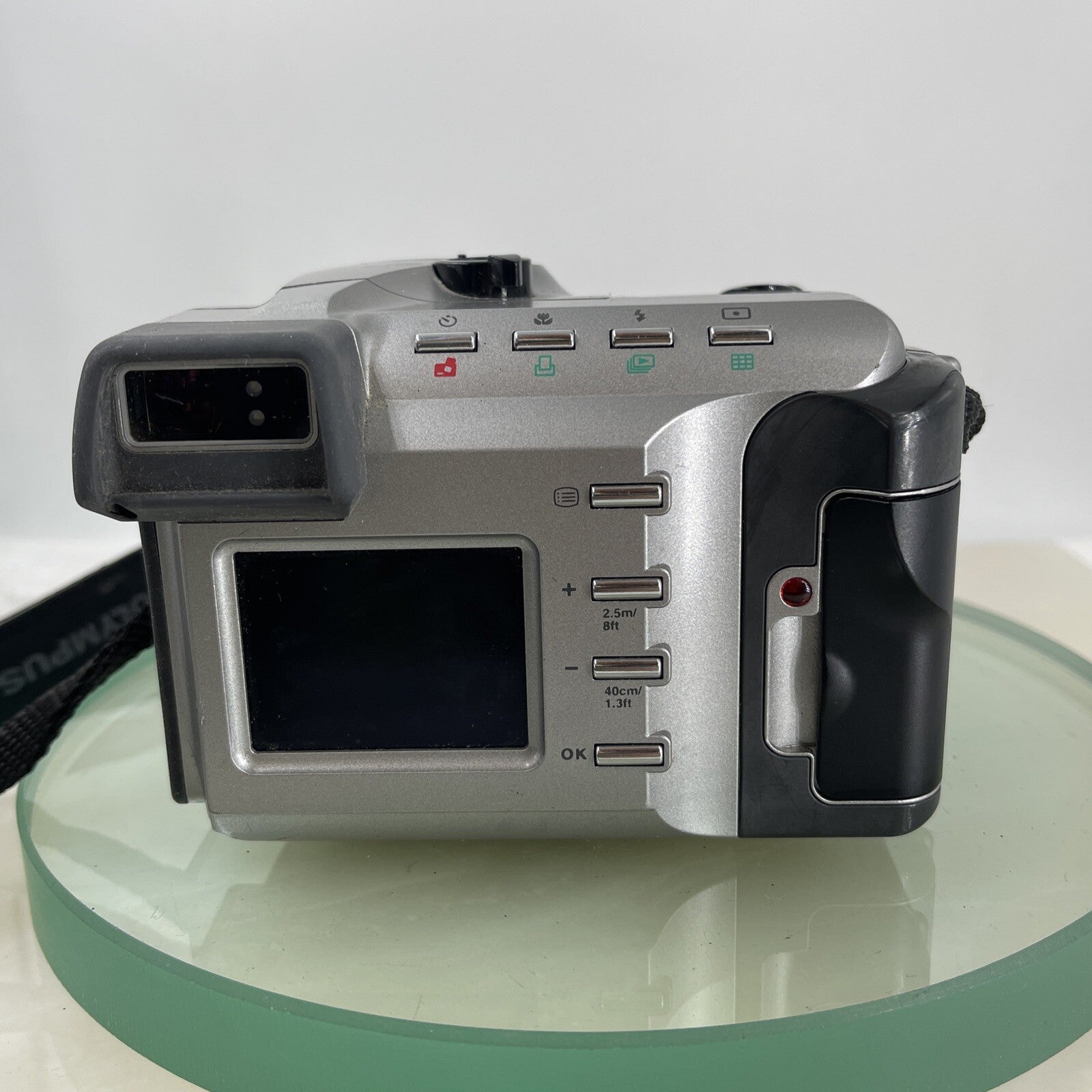 Olympus C-1000L Vintage 1997 TTL Digital SLR Camera 0.8MP  with 2MB Card #6594