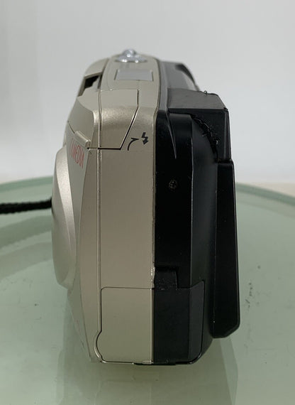 Olympus Camedia C-990 Zoom 2.1MP DIGITAL CAMERA SILVER WITH COVER TESTED - 3463
