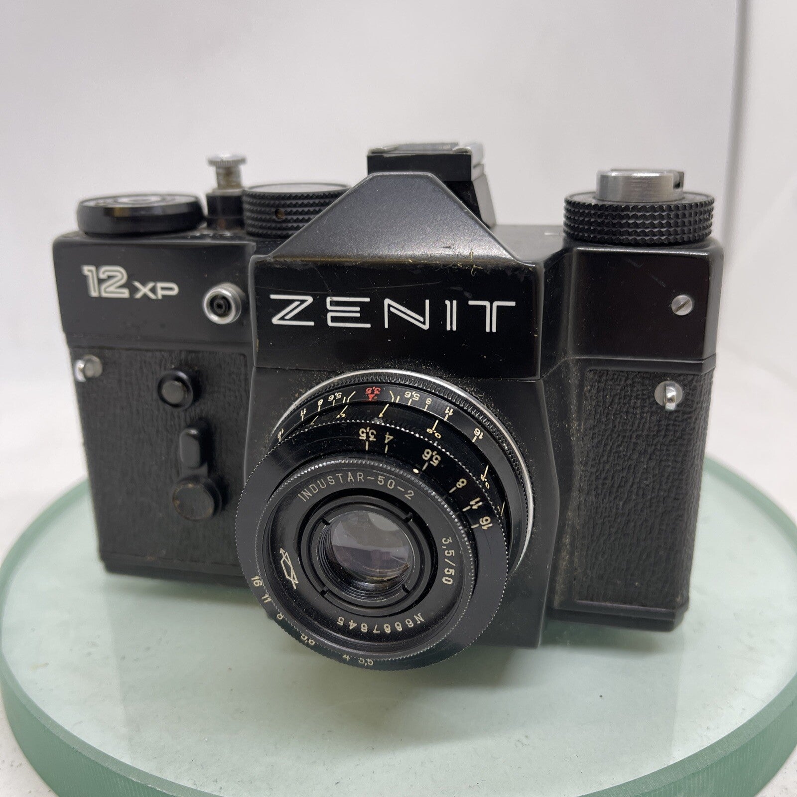 ZENIT 12 XP 35mm Film SLR M42 Screw Mount Manual Camera + INDUSTAR-50-2 50mm 3,52