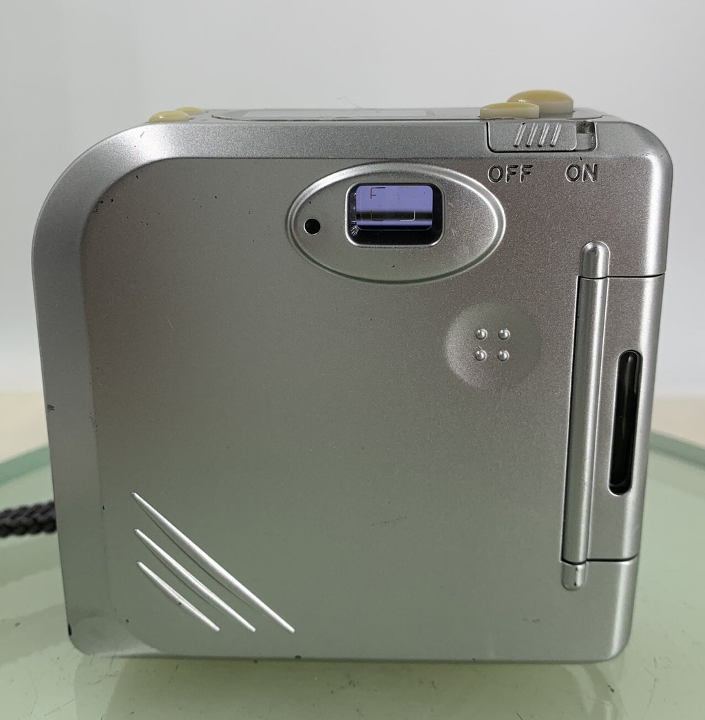 Samsung DIGIMAX 800K SILVER POINT AND SHOOT FILM CAMERA - TESTED - 1175