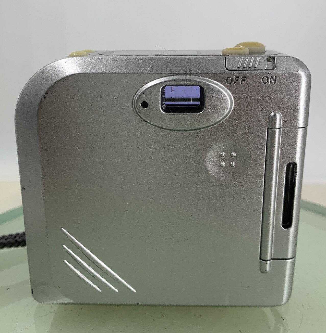 Samsung DIGIMAX 800K SILVER POINT AND SHOOT FILM CAMERA - TESTED - 1175
