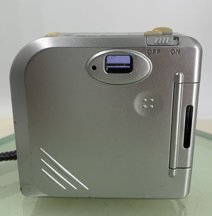 Samsung DIGIMAX 800K SILVER POINT AND SHOOT FILM CAMERA - TESTED - 1175