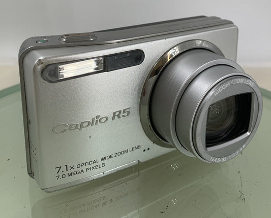 Ricoh Digital Camera Caplio R5 7.0MP SILVER NO CARD NO CHARGER TESTED - 400
