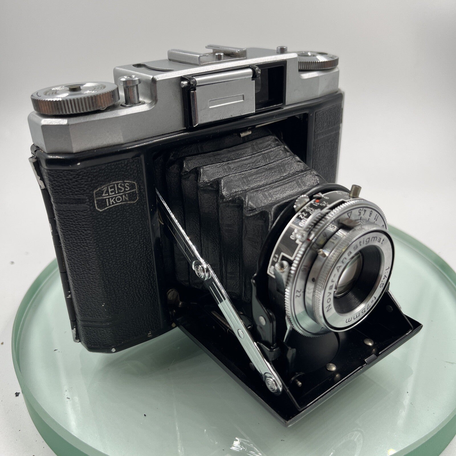 ZEISS IKON NETTAX 513/16 75mm Novar-Anastigmat Folding Camera in Case #4942