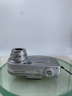 SONY Cybershot DSC-P9 Digital Camera SILVER 4MP + CHARGER + WIRE TESTED - 6866