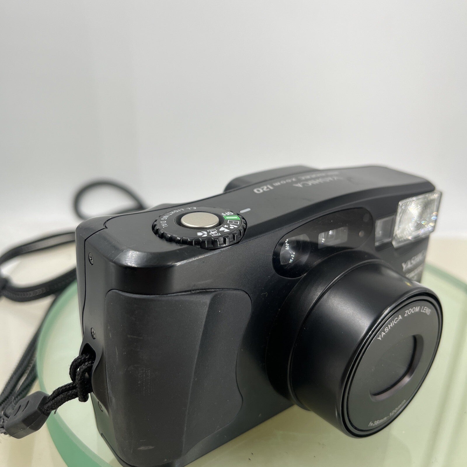 Yashica Microtec Zoom 120 analoge Point&Shoot 35mm Camera TESTED With Case 4014