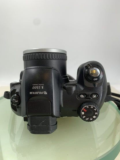 Fujifilm FinePix S5500 COMPACT DIGITAL CAMERA BLACK + 4.0 MP + WIRE TESTED - 8395