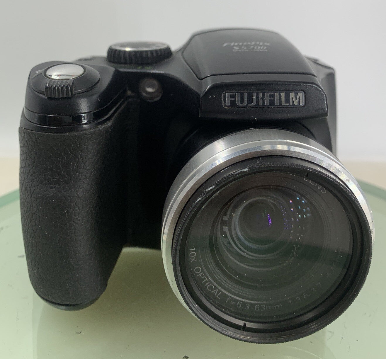 Fujifilm FinePix S Series S5700 7.1MP DIGITAL CAMERA BLACK WITH CASE TESTED- 2101
