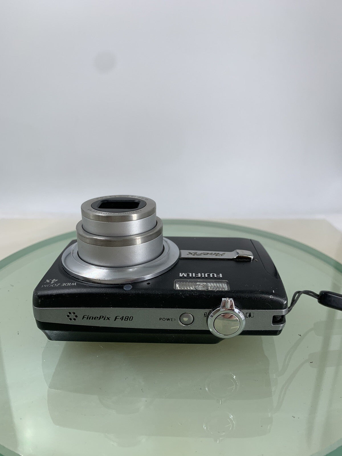 Fujifilm Digital Camera FinePix F480 8.2MP BLACK WITH CHARGER TESTED - 806