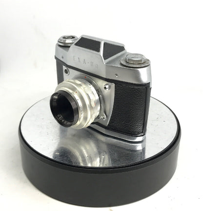 Exa . II a35mm Film SLR Camera, E. Ludwig Meritar f/2.9 50mm lens & case /1032