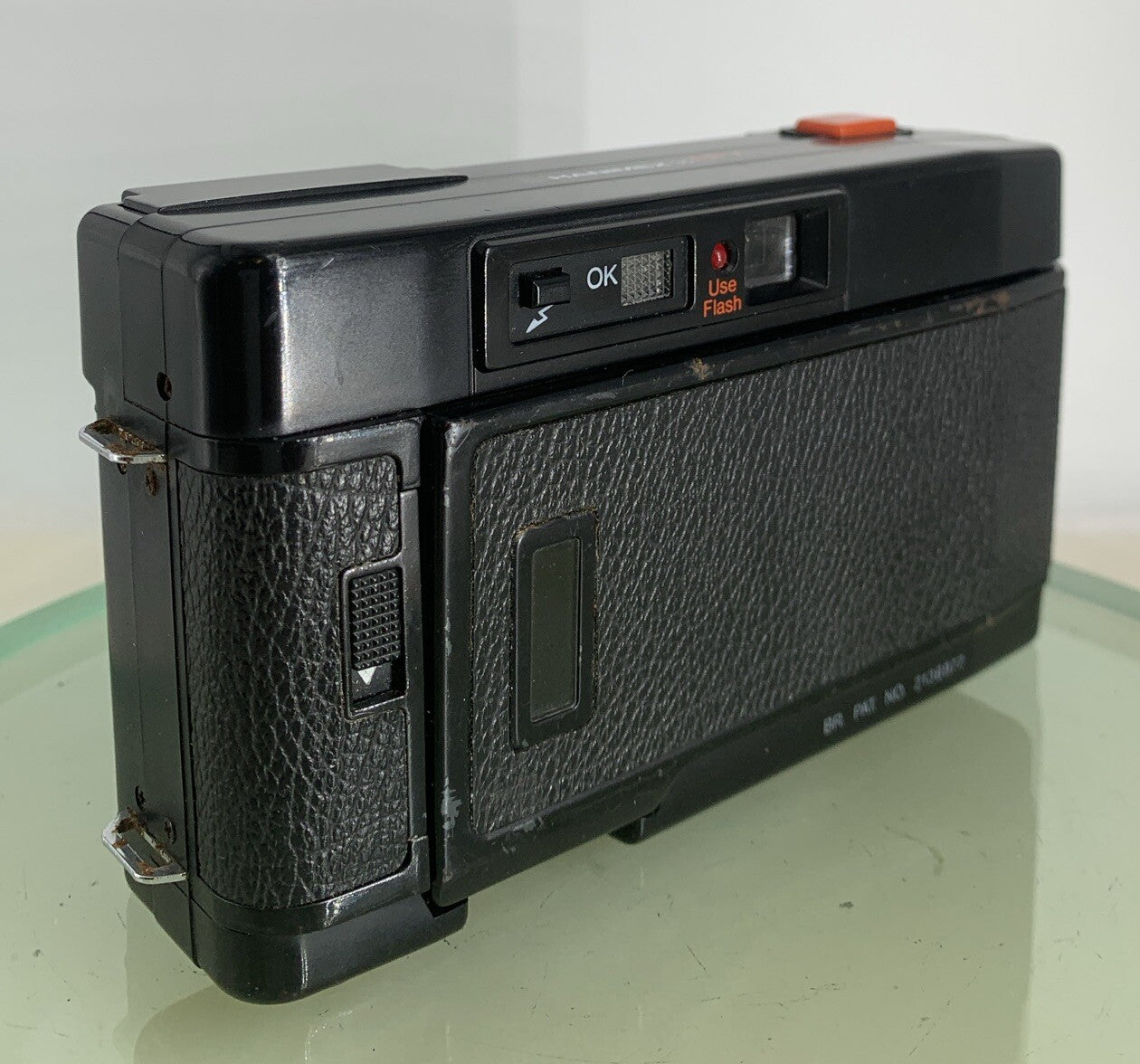 HANIMEX 35AFX BLACK POINT AND SHOOT FILM CAMERA GOOD CONDITION TESTED - 8344
