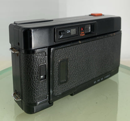 HANIMEX 35AFX BLACK POINT AND SHOOT FILM CAMERA GOOD CONDITION TESTED - 8344