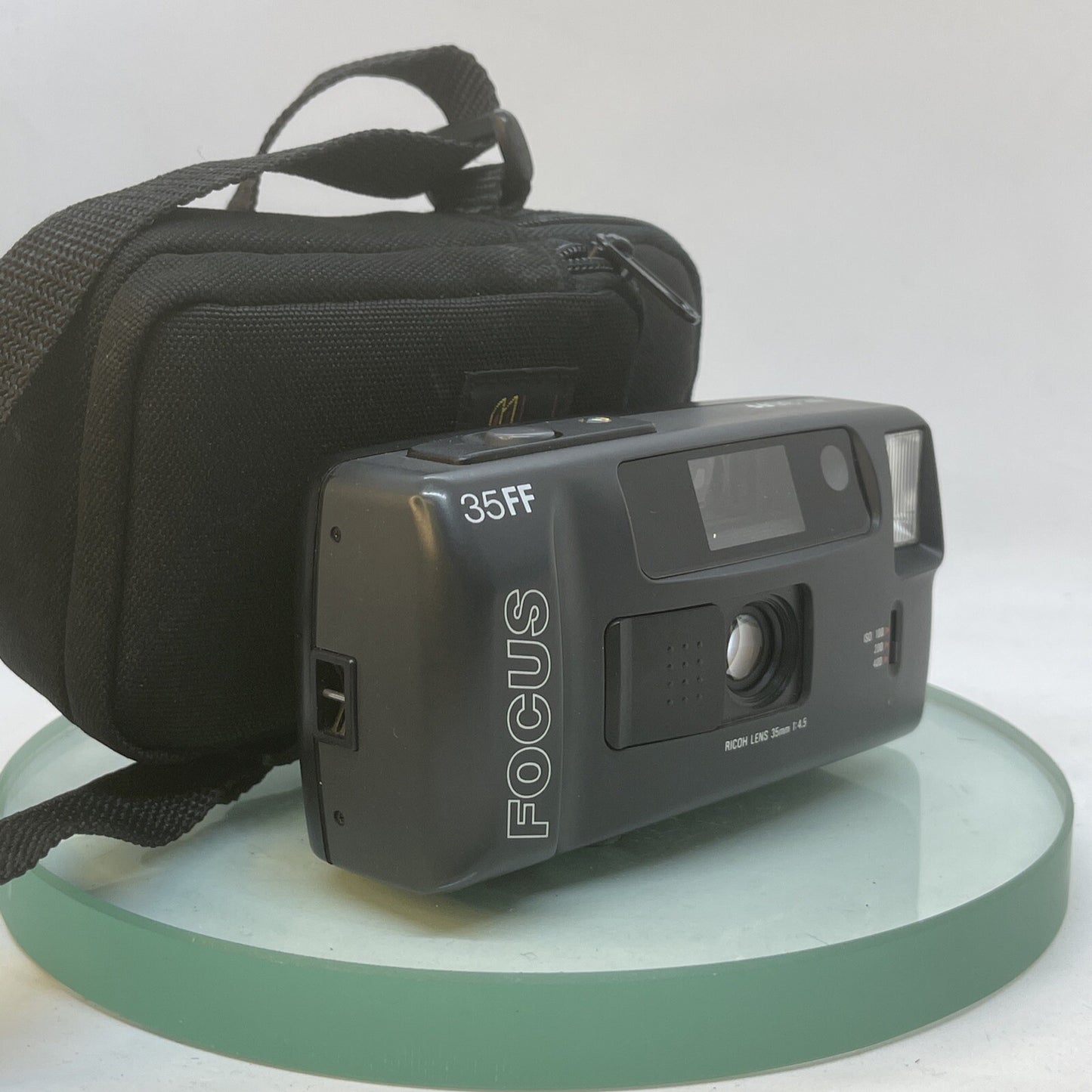 RARE BOOTS C35FF FOCUS RICOH LENS 1:4.5 35mm FILM CAMERA  MADE IN TAIWAN # 4650
