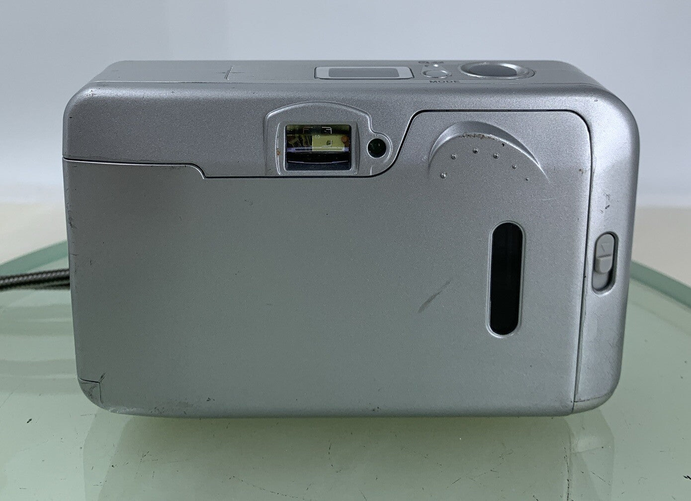 Fujifilm FinePix S AUTOFOCUS COMPACT DIGITAL CAMERA SILVER NO CARD TESTED - 6765