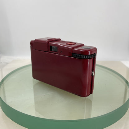 Rare Red Olympus XA 2 COMPACT FILM CAMERA w/ D. Zuiko 35mm F/3.5 Lens TESTED 9205