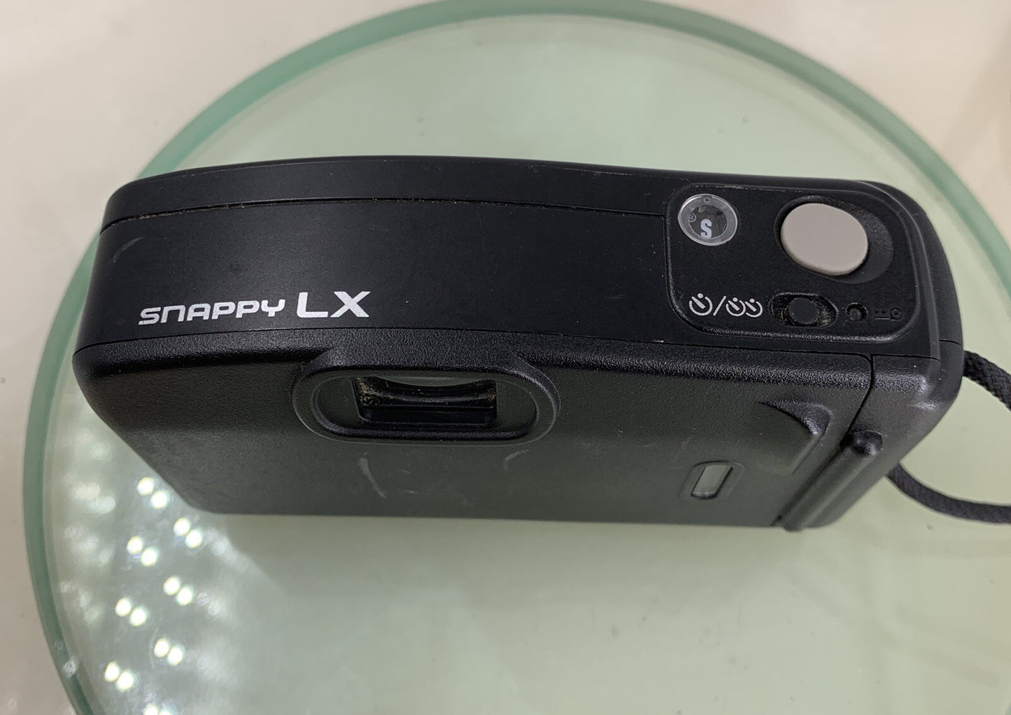 Canon Snappy LX 35mm Film Point and Shoot Camera Black Tested - 8905