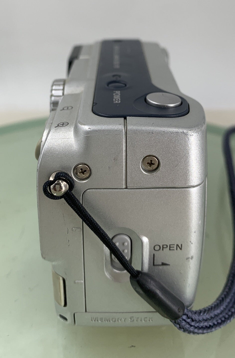 Sony Digital Camera Cybershot DSC-P31 2.0MP Silver WITH 128MB CARD Tested - 127