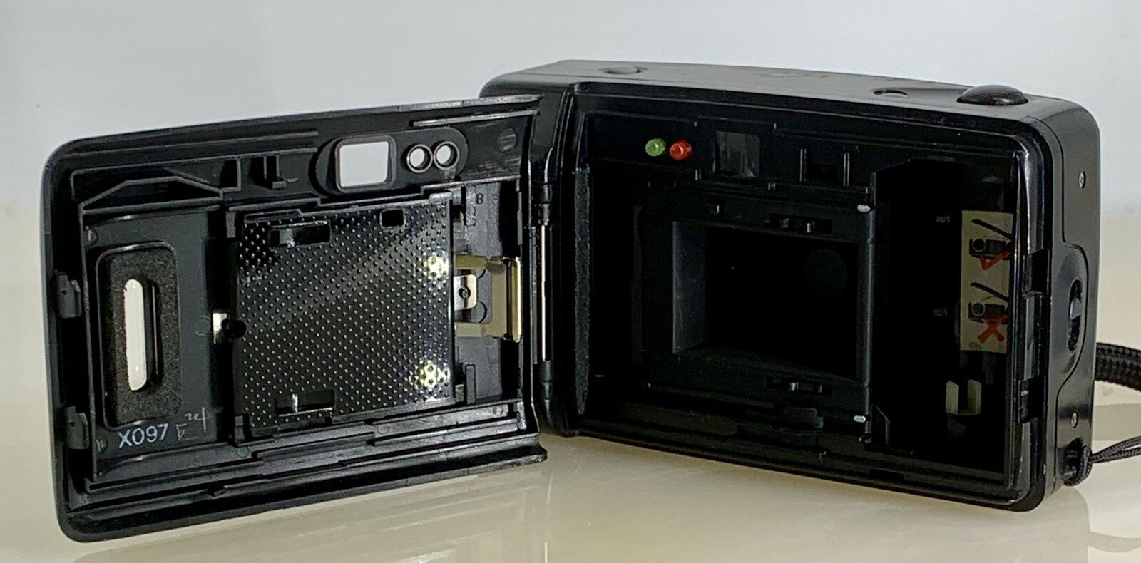 Vintage Halina Vision Cxas Point & Shoot 35mm Film Camera + TESTED - 508
