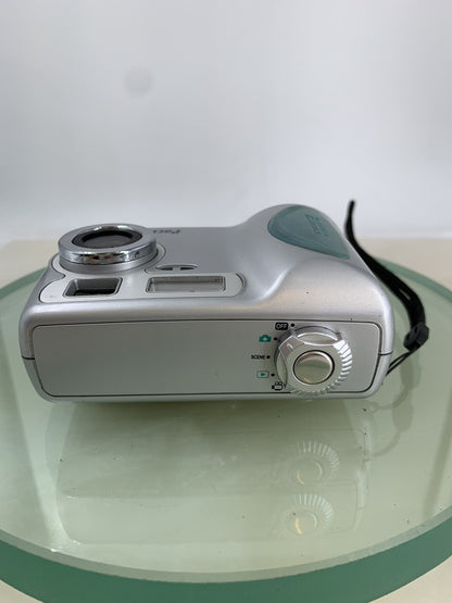 Packard Bell DSC-200A 2.1MP Compact Digital Camera SILVER NO CARD TESTED - 9185