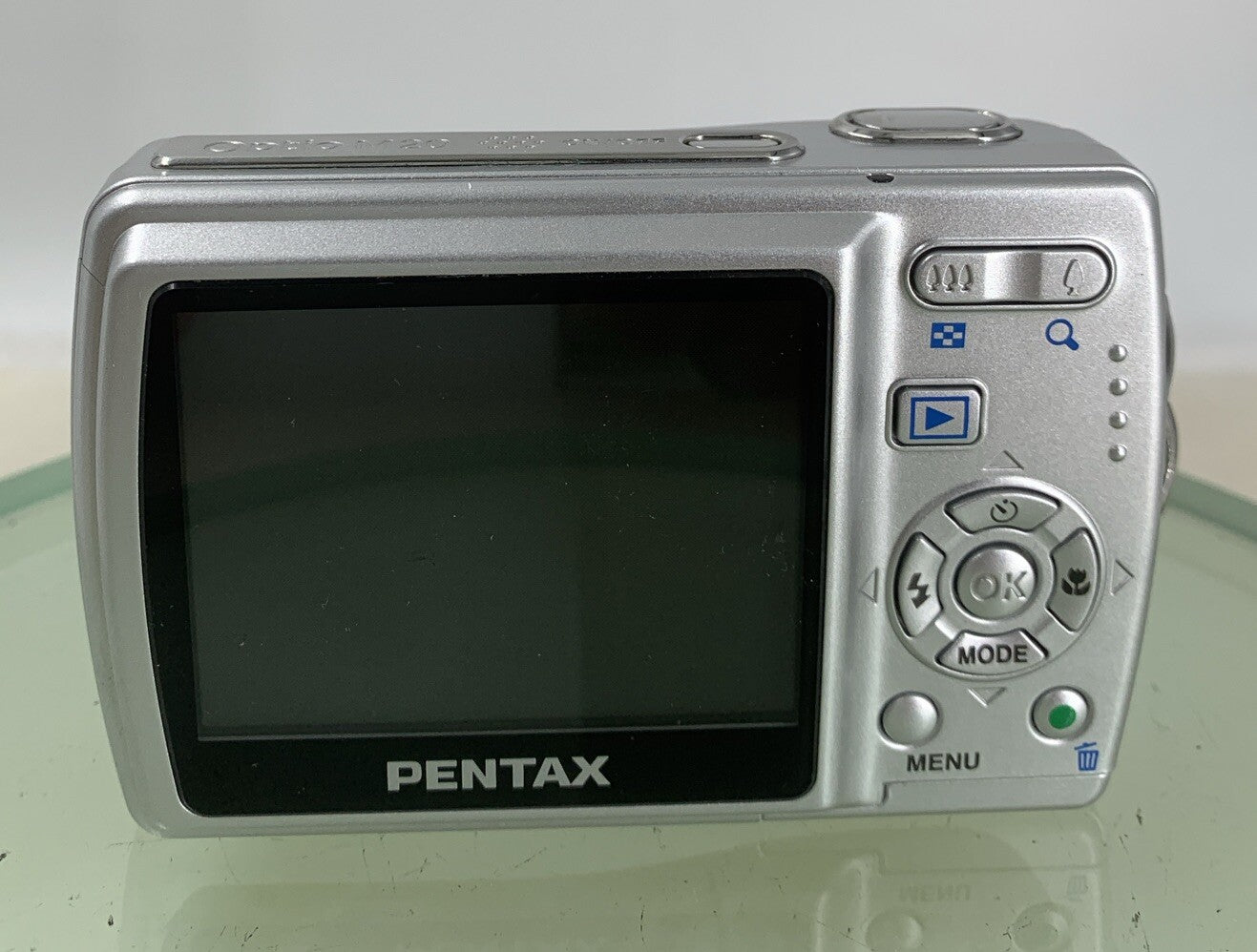 Pentax Optio M20 Digital Camera 7.0 MP 3x ZOOM SILVER NO CHARGER TESTED - 2445