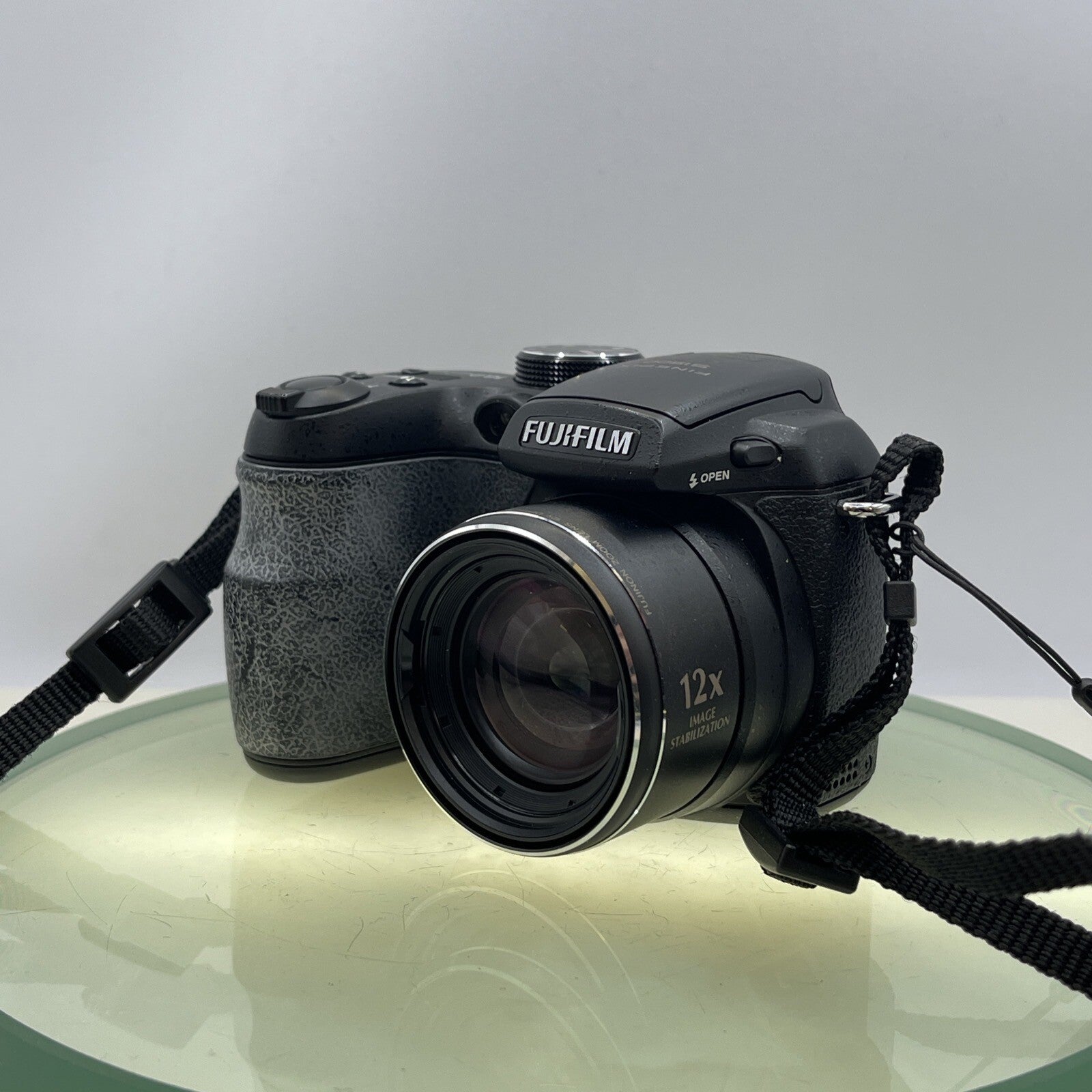 FujiFilm FinePix S1500 10MP 12x Zoom Mini SLR Style Bridge Camera Tested #7492