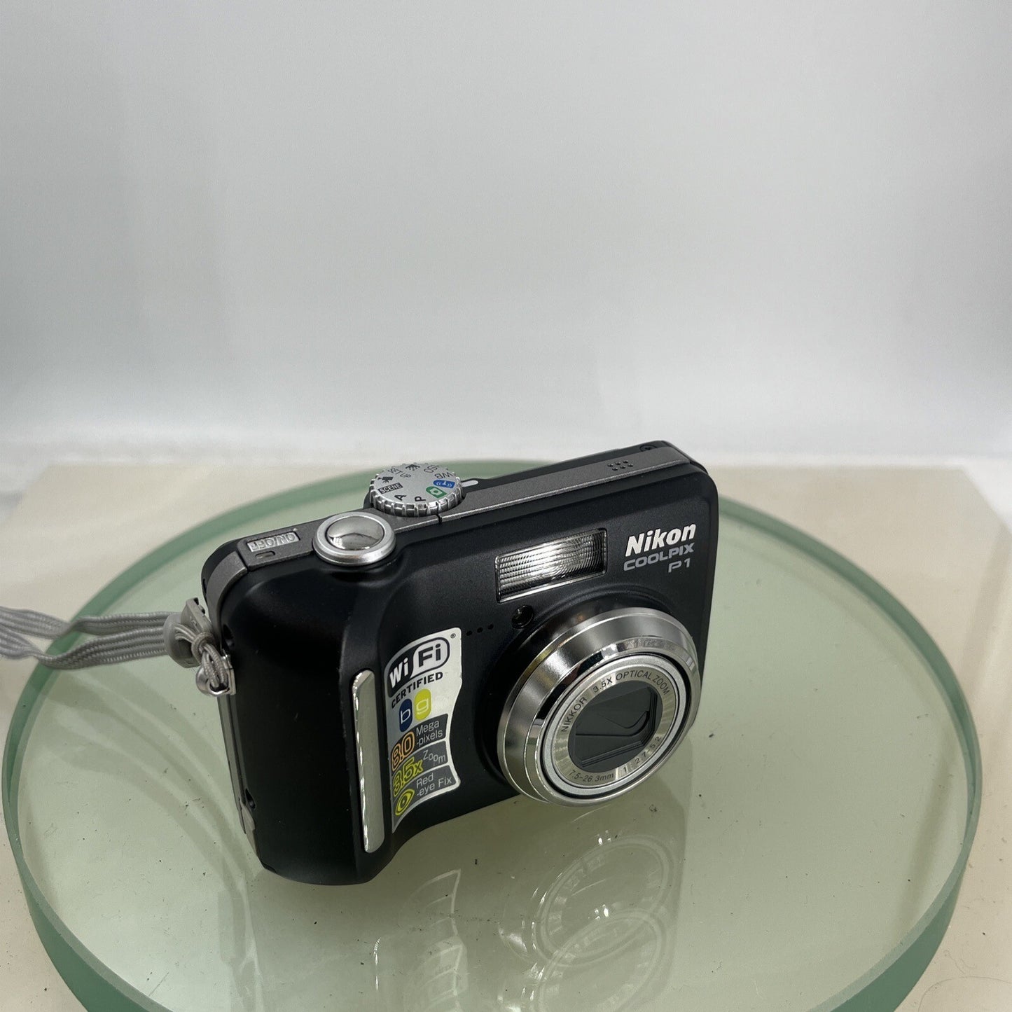 Nikon Coolpix P1- 8 megapixel 3.5 x Zoom, Digital Camera Good Condition test#4438