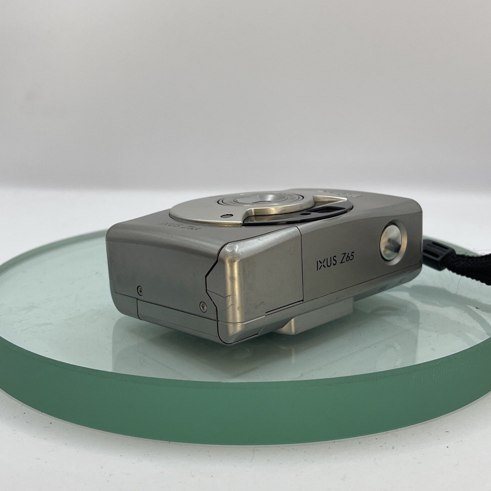 CANON IXUS Z65 QUARTZ DATE~PANORAMA APS FILM CAMERA~24-65MM LENS~ORG CASE#1915