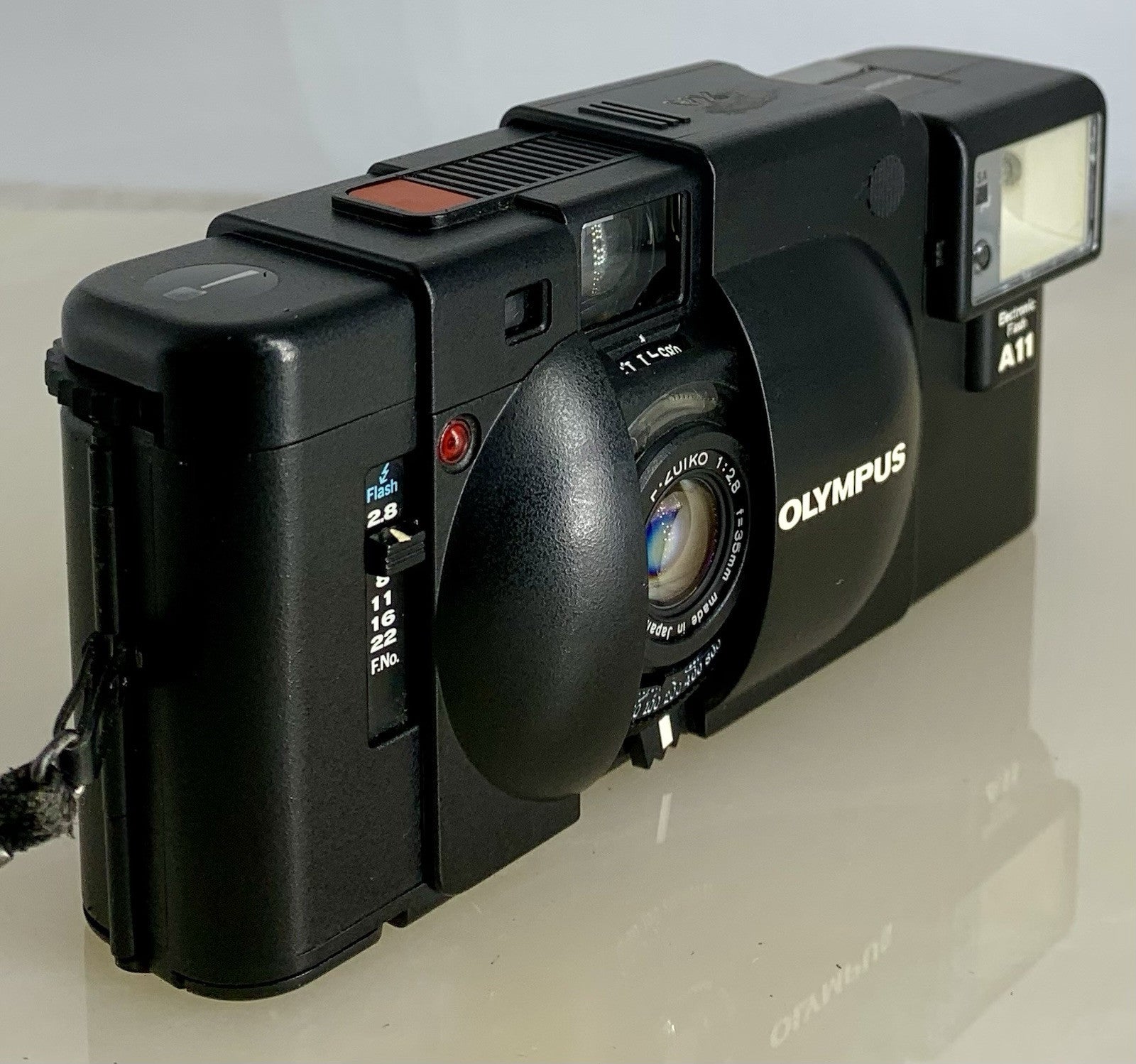 TESTEDOlympus XA 35mm Compact Rangefinder Film Camera A11 ELECTRIC FLASH #9232