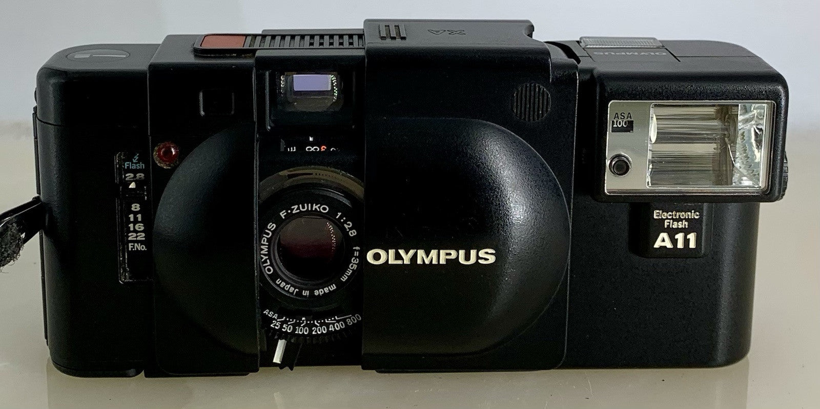 TESTEDOlympus XA 35mm Compact Rangefinder Film Camera A11 ELECTRIC FLASH+CASE1